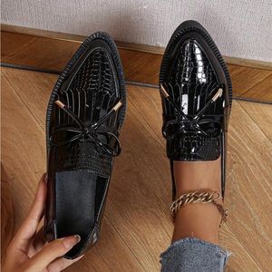 NEW Shiny Black crocodile embossed loafers